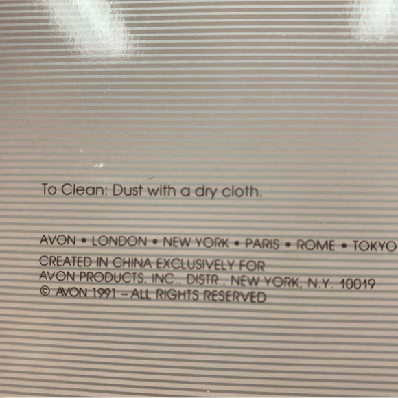 Avon evergreen light up pin Holiday Pinecone and Berry NIB 1991 - Picture 4 of 5